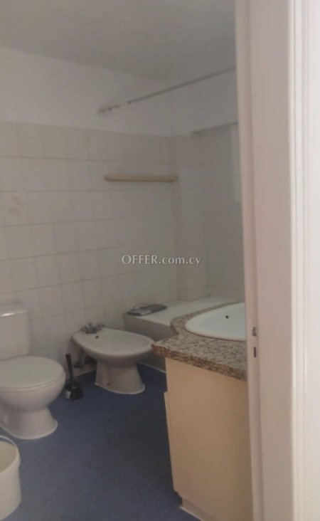 For Rent €950 Apartment 3 bedrooms Agios Dometios Nicosia - 8