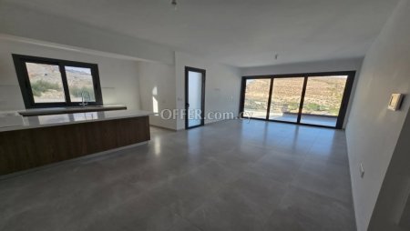 For Sale €380,000 Apartment 3 bedrooms Germasogeia, Yermasogeia Limassol - 3