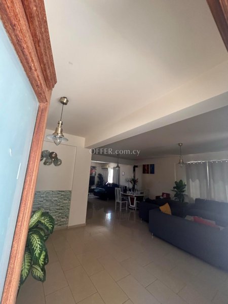 For Rent €2,000 House 3 bedrooms Pyrgos Limassol - 7
