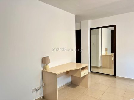 For Sale €310,000 Apartment 2 bedrooms Whole Floor Larnaka (Center), Larnaca Larnaca - 6