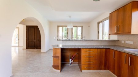 For Sale €500,000 House 3 bedrooms Polis Chrysochous Paphos - 5