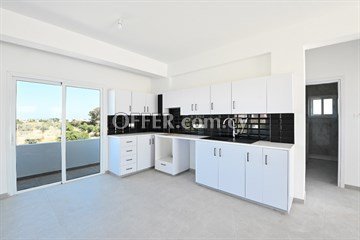 Ready To Move In 3 Bedroom Apartment  In Prestigious Area In Leivadia, - 8