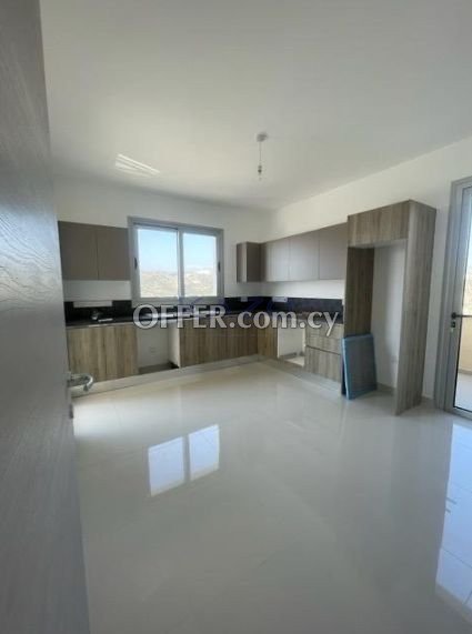 Luxurious Villa with Private Pool in Agios Tychonas - 9
