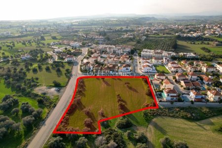 Field for Sale in Mazotos, Larnaca - 9