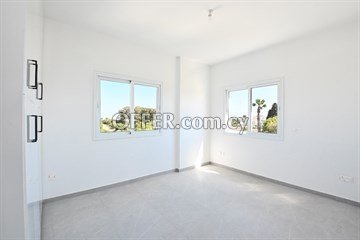 Ready To Move In 3 Bedroom Apartment  In Prestigious Area In Leivadia, - 4