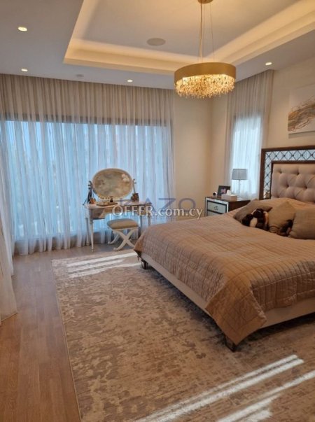 Luxury Villa with Pool and Gym for Rent - 9