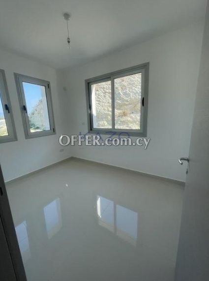 Luxurious Villa with Private Pool in Agios Tychonas - 5