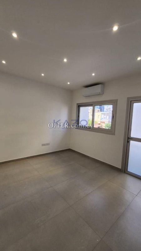 Expansive 202 m2 Office Space in Agios Nicolaos - 5