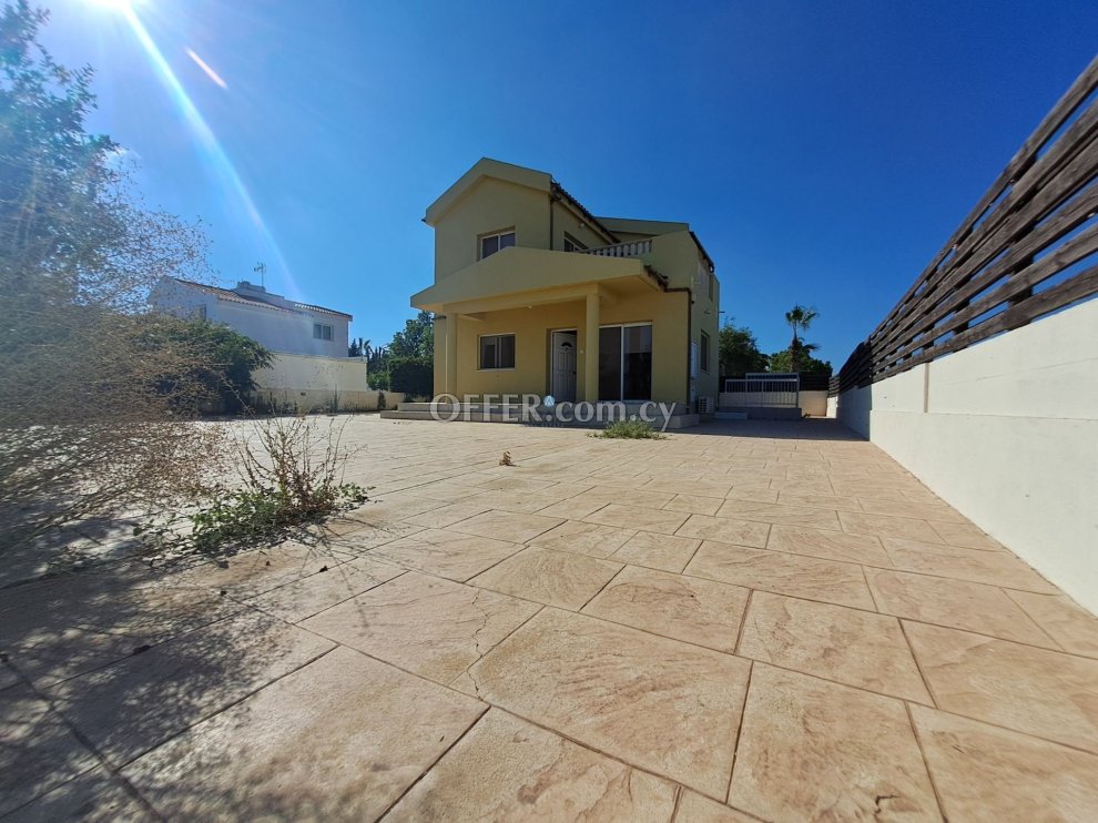 3 Bed Detached Villa for Sale in Ayia Thekla, Ammochostos - 1