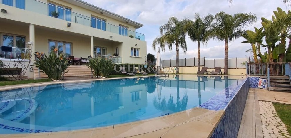 7 Bed Detached Villa for Sale in Makedonitissa, Nicosia - 1
