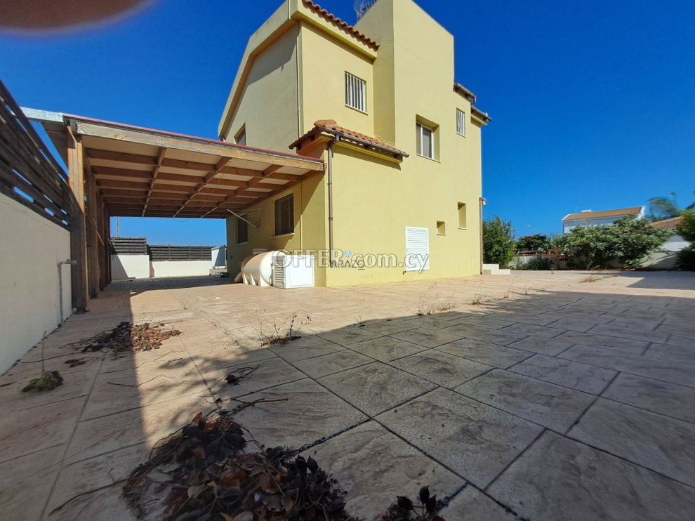3 Bed Detached Villa for Sale in Ayia Thekla, Ammochostos - 10