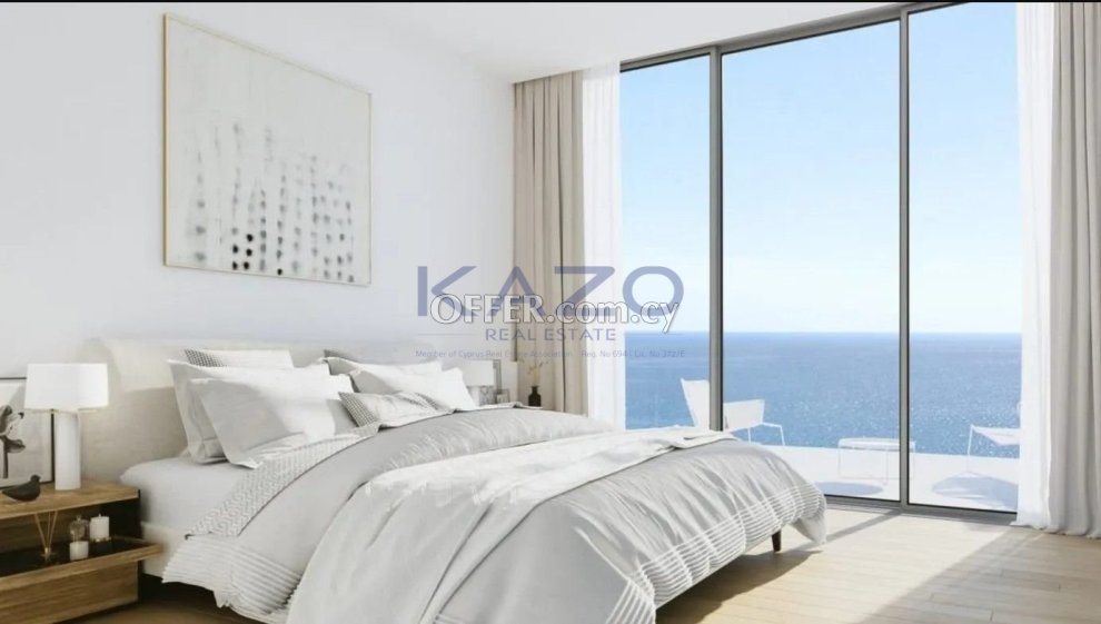 Luxury Three Bedroom Apartment for Sale in Limassol Center - 3