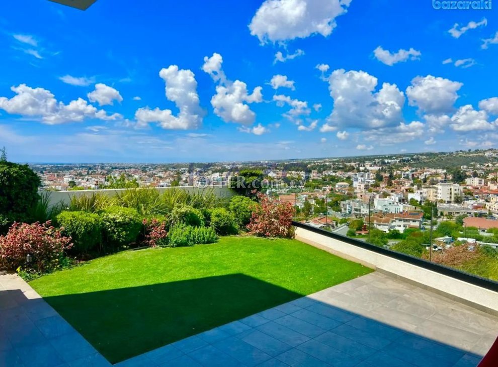 Modern Detached House with 185 m2 in Agia Fyla with Amazing City View - 10