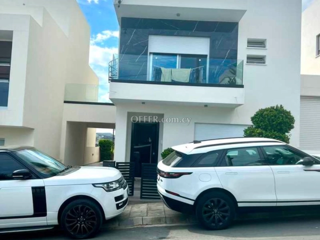 House (Detached) in Agia Fyla, Limassol for Sale - 4