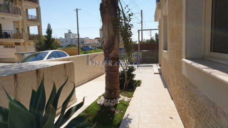 Three Bedroom Ground Level Fully Furnished Apartment in Mesa Geitonia