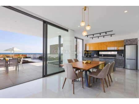 Luxurious Seafront Five Bedroom Villa with Private Swimming Pool for Sale in Agia Napa Ammochostos - 10