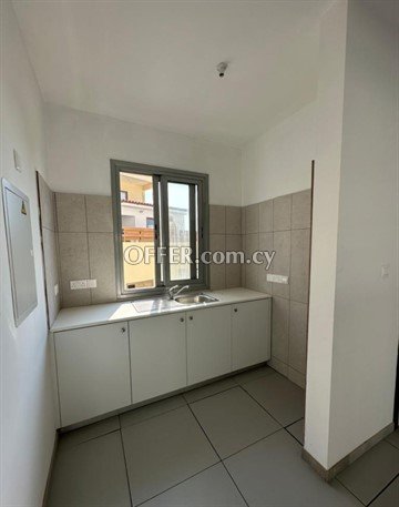 Spacious Office  100 Sq.m. In Strovolos, Nicosia - 4