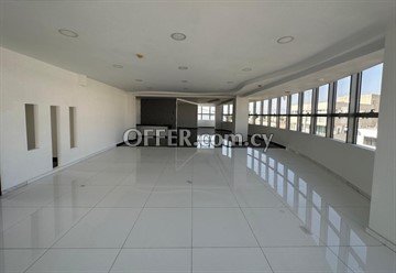 Spacious office 200 sq.m. on the second floor, it is located in Strovo - 5