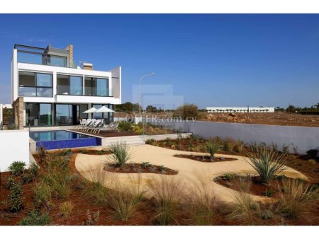 Luxurious Seafront Five Bedroom Villa with Private Swimming Pool for Sale in Agia Napa Ammochostos - 7