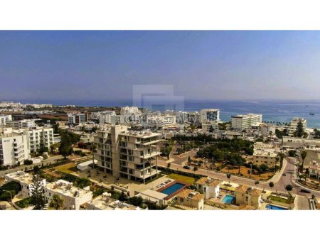 Luxury Seaview Three Bedroom Apartment with Communal Swimming Pool for Sale in Protaras Ammochostos - 7
