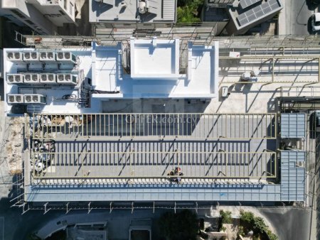 Whole floor office on the last floor with roof garden in Agia Fyla with easy access to the highway - 6