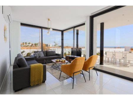 Luxurious Seafront Five Bedroom Villa with Private Swimming Pool for Sale in Agia Napa Ammochostos - 6