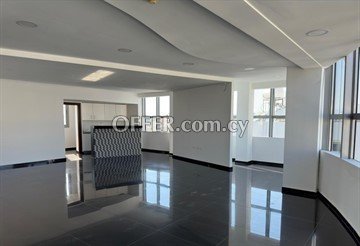 Spacious office 200 sq.m. on the second floor, it is located in Strovo - 2