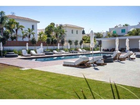 Luxury Seaview Three Bedroom Apartment with Communal Swimming Pool for Sale in Protaras Ammochostos - 3