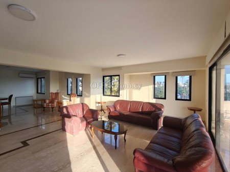 3-bedroom Apartment 191 sqm in Larnaca (Town) - 10