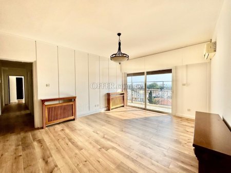 Stunning five bedroom penthouse in Gladstonos area Limassol - 10