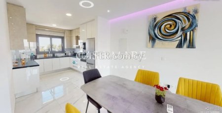2 Bedroom Apartment in Strovolos - 8
