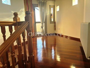  excellent residence 194 sq.m. on a huge piece of land 1877 sq.m. in a - 5