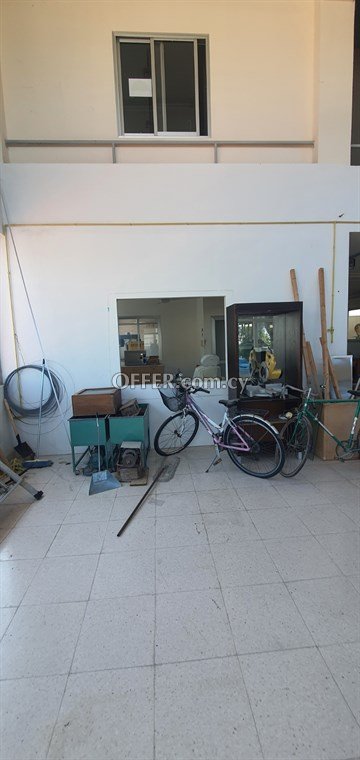 Versatile Showroom Of 470 Sq.m.  In Palouriotissa, Nicosia - 4