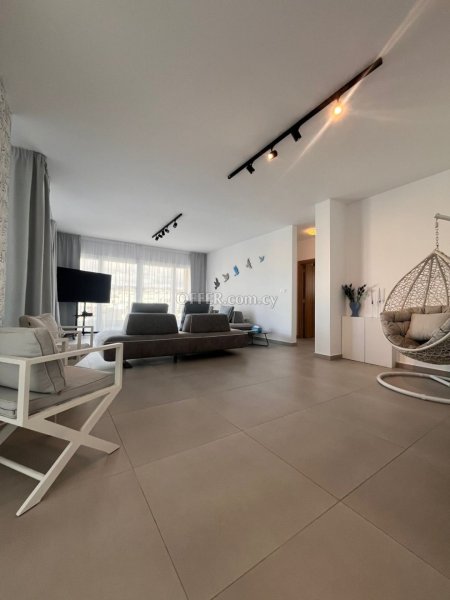 Apartment (Penthouse) in Papas Area, Limassol for Sale - 7
