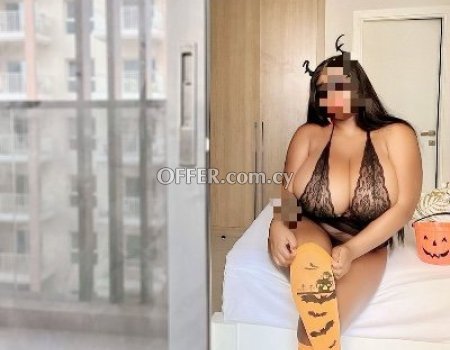 Hot girl new girl in town (photo 1)