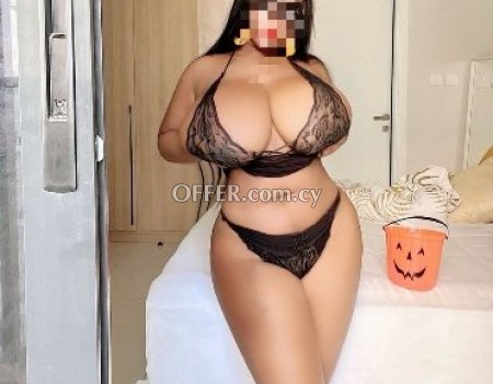 Hot girl new girl in town (photo 1)