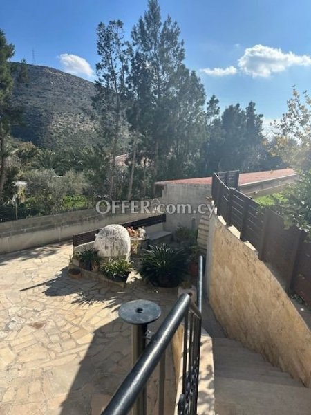 FOR SALE TWO HOUSES ON THE SAME PLOT OF LAND IN 2019m2 - 2