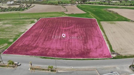 Share Residential field in Aradippou Larnaca - 3