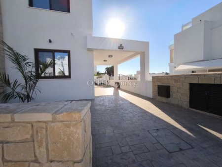 Long Tern Rent Villa Chloraka - 8