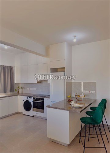 Modern Ground Floor 2 Bedroom Apartment With Basement Gym And Sauna /  - 2