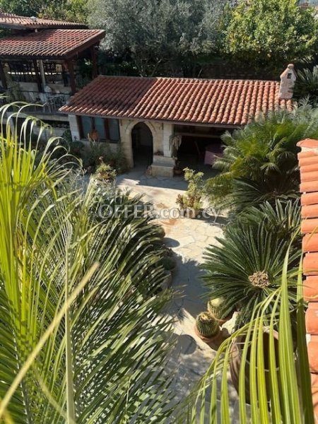 FOR SALE TWO HOUSES ON THE SAME PLOT OF LAND IN 2019m2 - 5