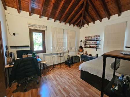 Three Bedroom House with Basement and Private Swimming Pool for Sale in Engomi Nicosia - 4