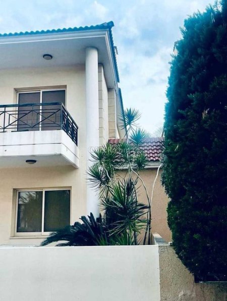 House (Maisonette) in Polemidia (Kato), Limassol for Sale - 11