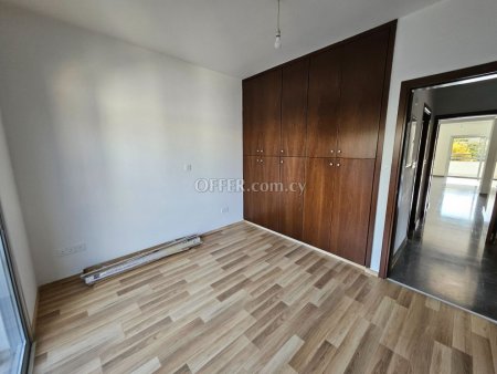 3 Bed Apartment for rent in Apostolou Petrou & Pavlou, Limassol - 7
