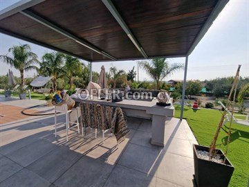 On Α Large Land 5350 Sq.m. Luxurious 400 Sq.m. With 5 Bedroom House  I - 2
