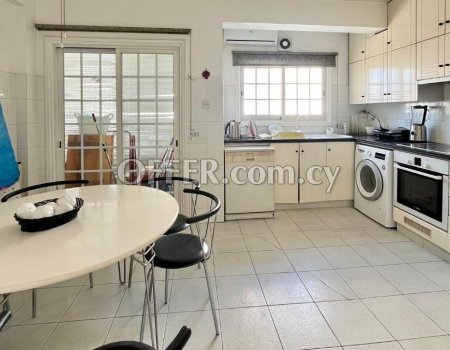 Spacious three bedrooms apartment is now available for sale in Strovolos area. - 8