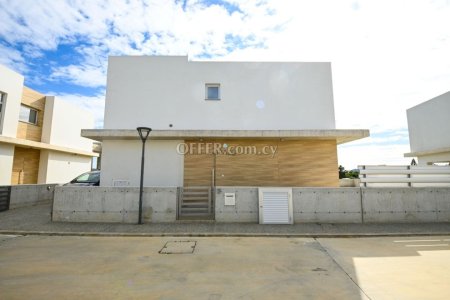 3 Bed Detached Villa for Sale in Ayia Triada, Ammochostos - 9