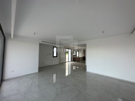 4 Bedroom Villa for Sale in Geroskipou Paphos - 4