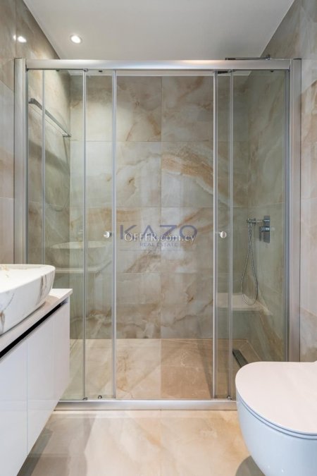 Top Floor Luxury Two Bedroom Apartment in Mesa Geitonia, Limassol - 5