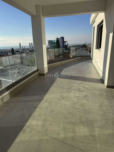 MODERN 3 BEDROOM PENTHOUSE WITH ROOF GARDEN IN AGIOS ATHANASIOS
